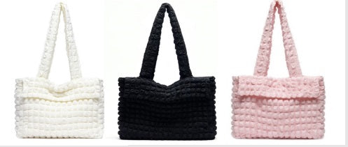 HAN SEO-HEE FLUFFY - QUILED OVERSIZED BAG - Swiss K-POPup