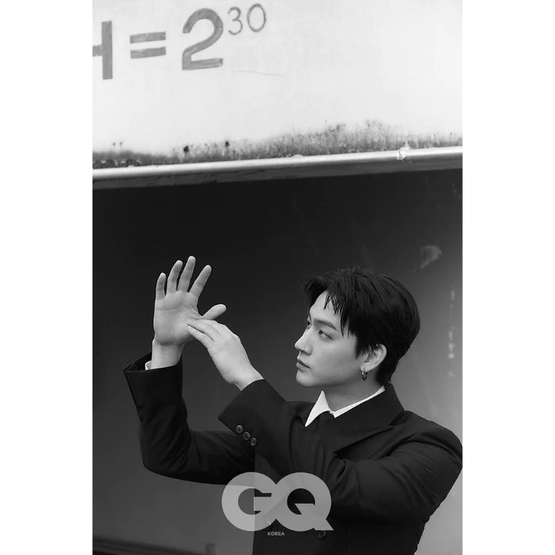 GQ KOREA MAGAZINE FEB 23 - COVER JISOO BLACKPINK - Swiss K-POPup